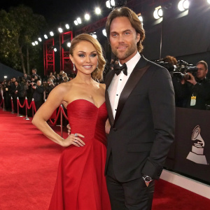 Caucasian actress Angelique Boyer and actor Sebastian Rulli at the Latin GRAMMY Awards. Formal attire. Red carpet scene