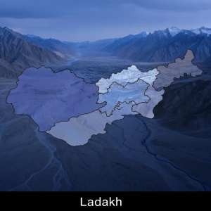 Interactive map highlighting Ladakh's geographical features, climate zones, and neighboring territories.
