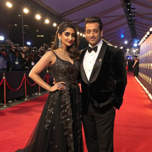 Umaima Marvi and Salman Khan attending a glamorous awards show. Both are dressed in stunning formal attire.