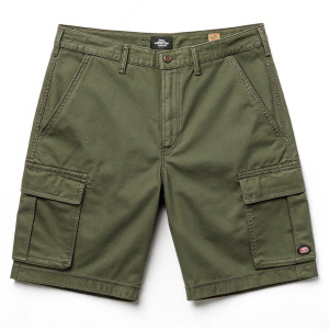 Dickies Whelen Springs Shorts in olive green. Multiple pockets, adjustable waistband. Casual wear, suitable for daily use.