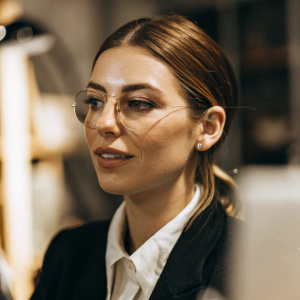 office worker white american 35 y.o lady clothes closeup portrait photo