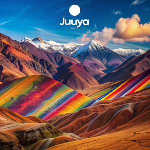 FLYER DIGITAL, SOBRE PAISAJE DE jujuy tapados por TEJIDOS DE TELAR CON MOTIVOS AYMARA, utilizar colores amarillo, naranja, rojo, violeta, azul, verde, blanco wiphala sobre los cerros y montañas 