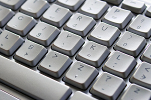the exact location of the keys on a computer keyboard qwertyuiopasdfghjklzxcvbnm