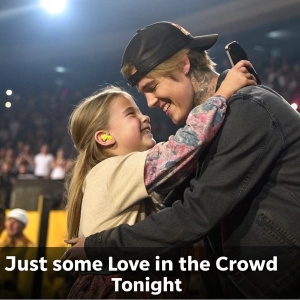 Snapchat story: Justin Bieber sharing a hug with a little girl at his concert. Caption: 'Just some love in the crowd tonight 🌟'