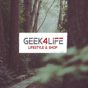Geek4Life Lifestyle & Shop logo design. A blend of pixel art and modern fonts. The logo features a vibrant red gradient and sleek white backdrop. Portuguese text in bold, clean typography. The design highlights a fusion of digital illustration and graphic elements.