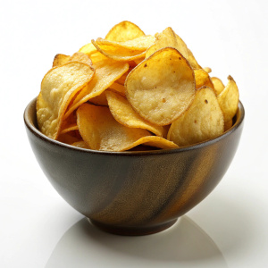 patato chips in bowl