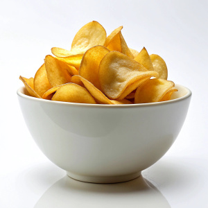 patato chips in bowl