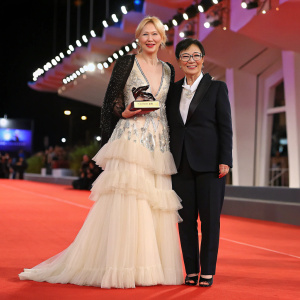 Cate Blanchett and Ann Hui on the Venice Film Festival red carpet. Ann Hui is receiving the Lifetime Achievement Award.